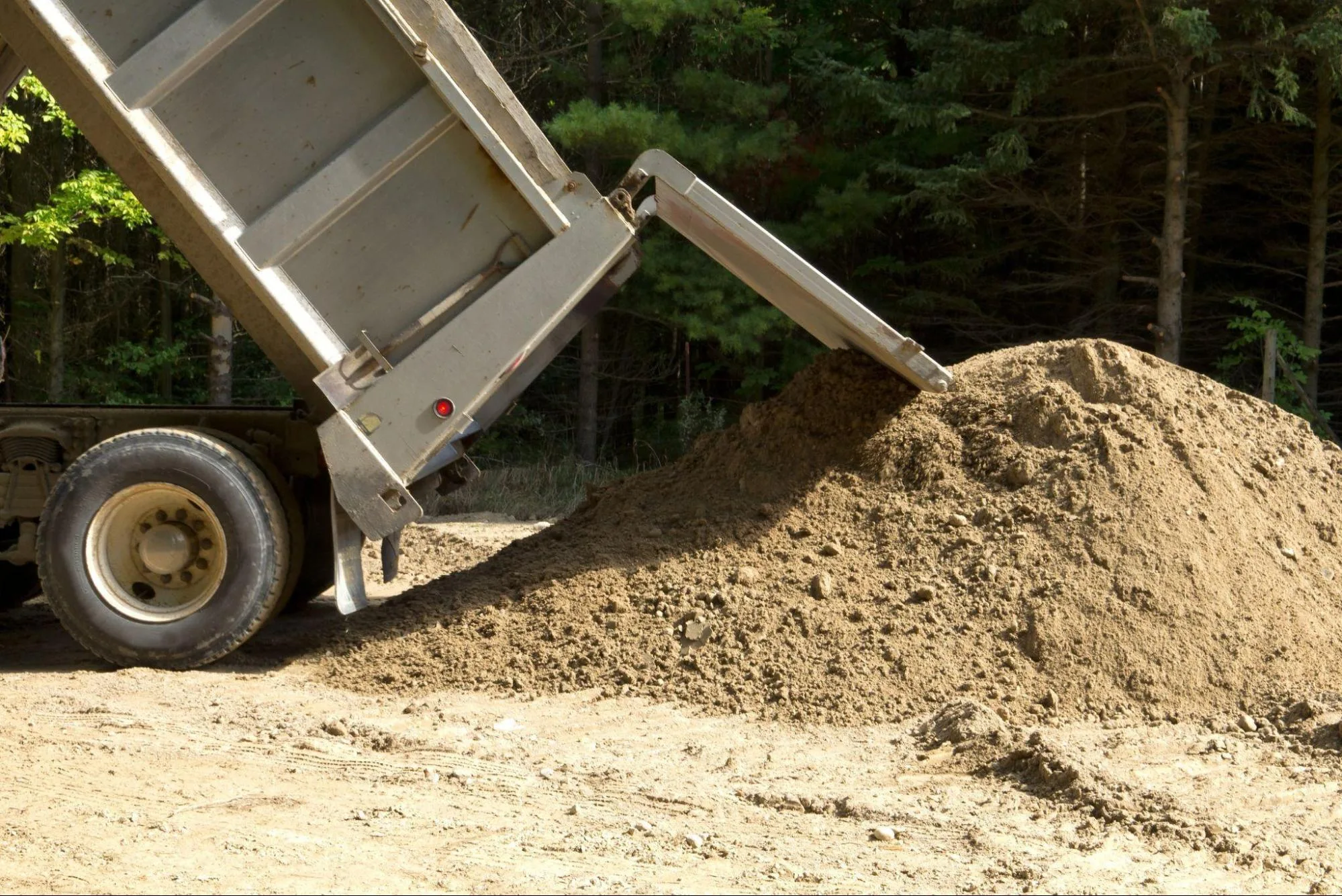 Reliable Bulk Tipping Services in the UK