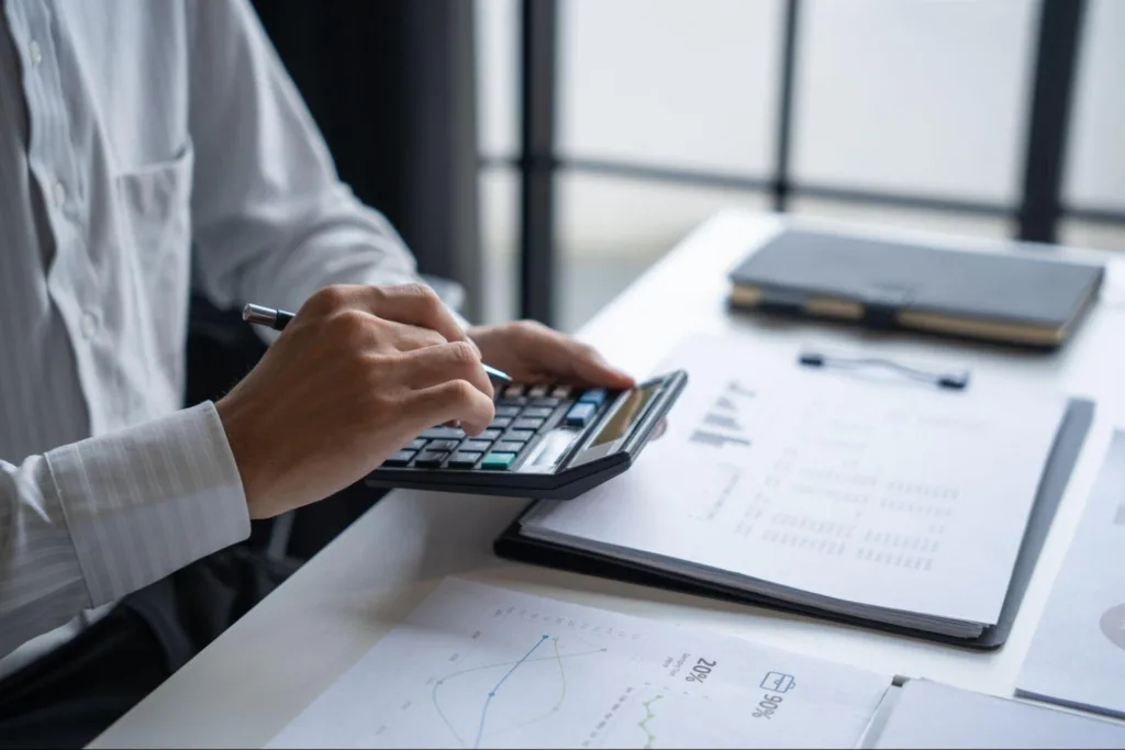 Cost savings from outsourcing heavy haulage